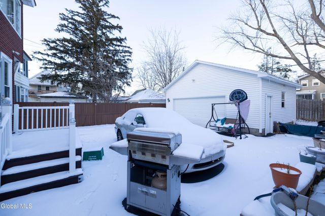 1719 Eastern Parkway, Schenectady, NY 12309