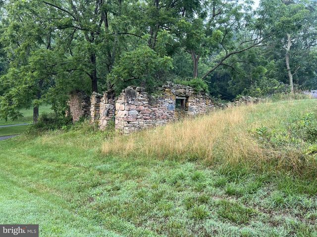 384 BLACKSNAKE RD, Elkton, MD 21921