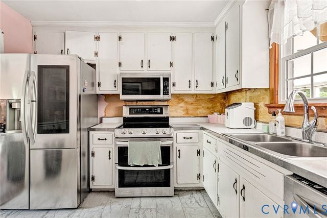 8218 Elm Dr, Hanover, VA 23111