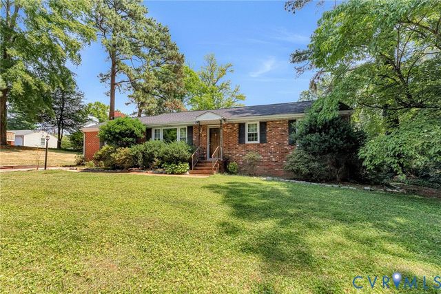 8218 Elm Dr, Hanover, VA 23111