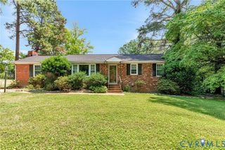 8218 Elm Dr, Hanover, VA 23111