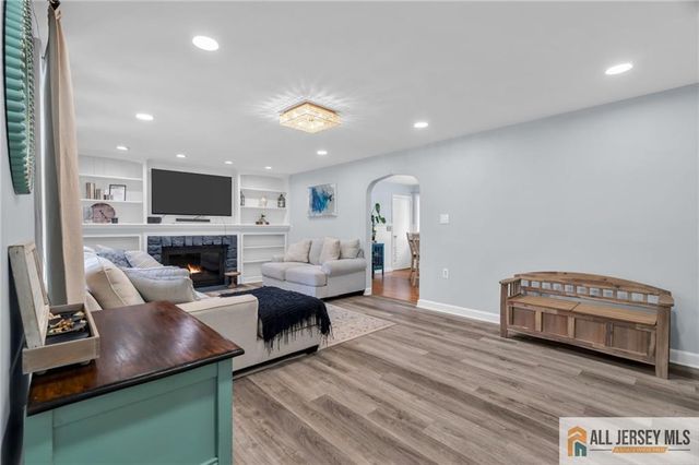 785 3rd Street, Dunellen, NJ 08812