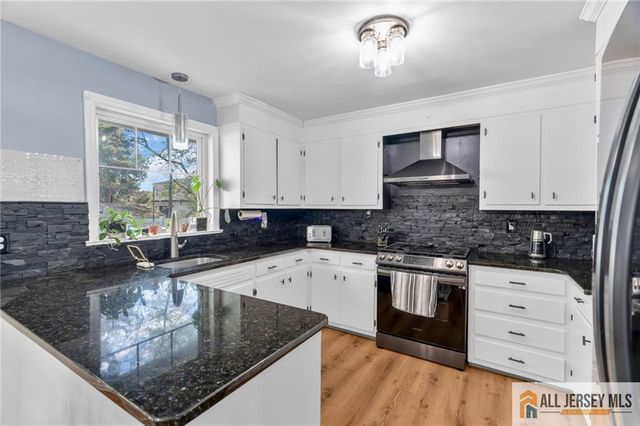 785 3rd Street, Dunellen, NJ 08812