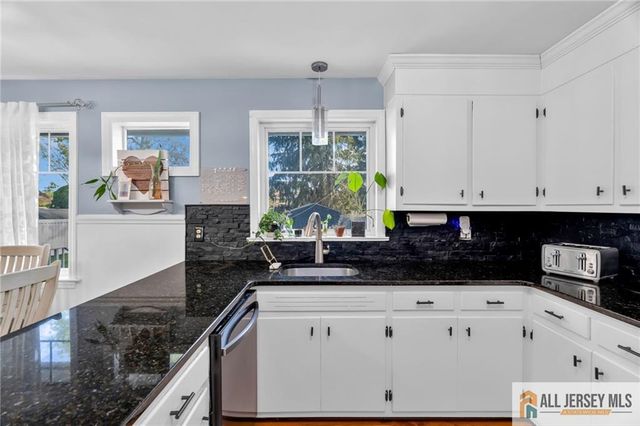 785 3rd Street, Dunellen, NJ 08812