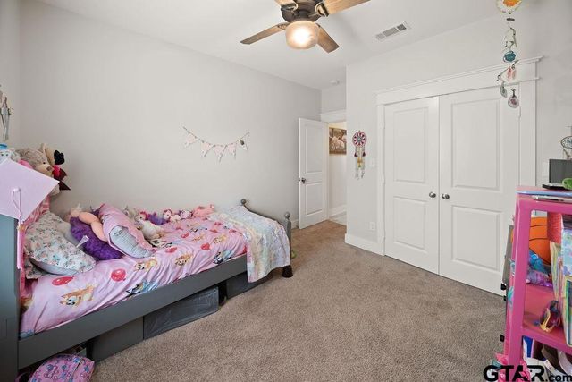 217 Smith Cir, Lindale, TX 75771