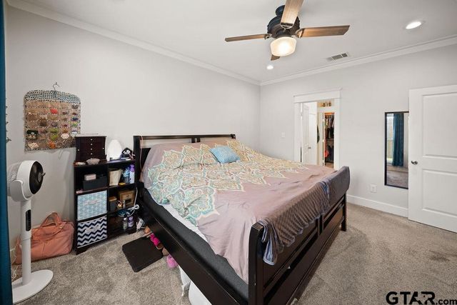217 Smith Cir, Lindale, TX 75771