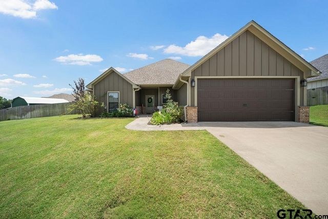 217 Smith Cir, Lindale, TX 75771