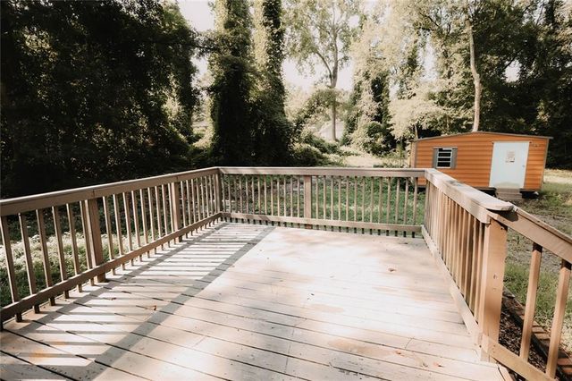 218 E East Bonacre Road, Cataula, GA 31804