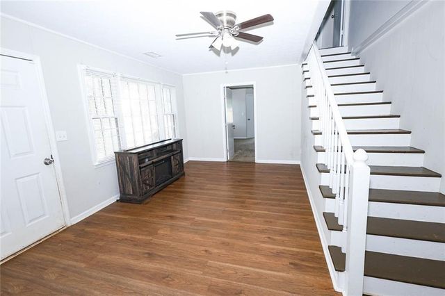 218 E East Bonacre Road, Cataula, GA 31804