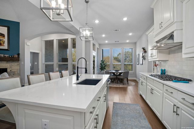 25452 River Ledge, San Antonio, TX 78255