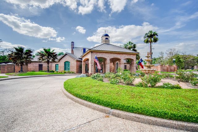 5351 Summer Snow Drive, Houston, TX 77041