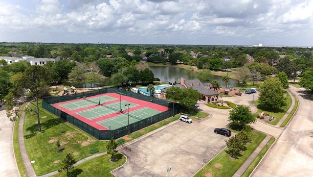 5351 Summer Snow Drive, Houston, TX 77041