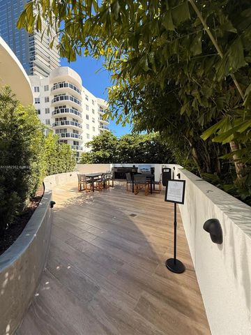 700 NE 24 ST 3701, Miami, FL 33137