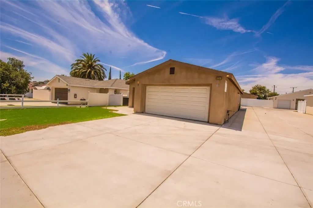 8258 Bennett Avenue, Fontana, CA 92335