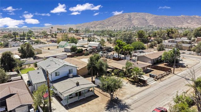 33745 Bethel Avenue, Hemet, CA 92545