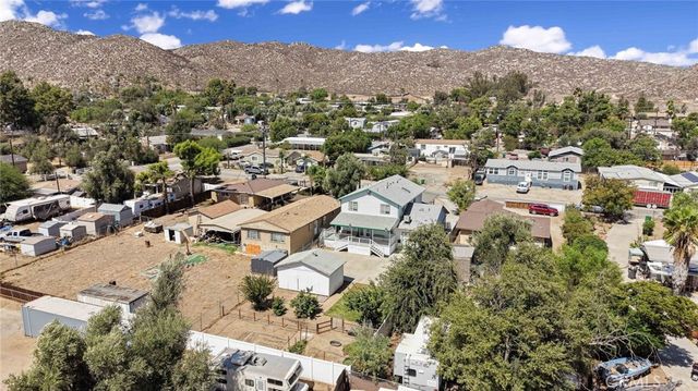33745 Bethel Avenue, Hemet, CA 92545