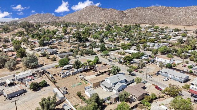 33745 Bethel Avenue, Hemet, CA 92545