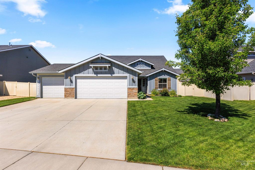 929 N Union Way, Star, ID 83669
