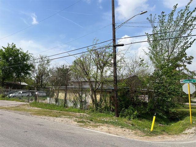 14344 Force Street, Houston, TX 77015