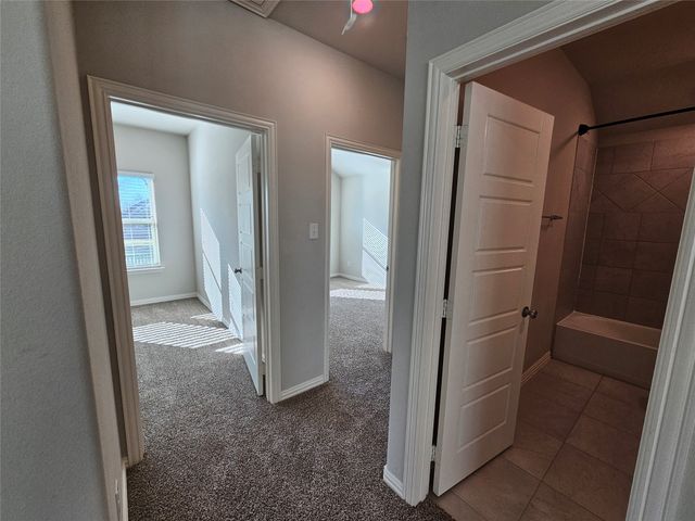 2803 18th Street W, Irving, TX 75060