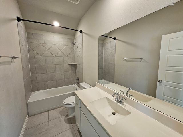 2803 18th Street W, Irving, TX 75060