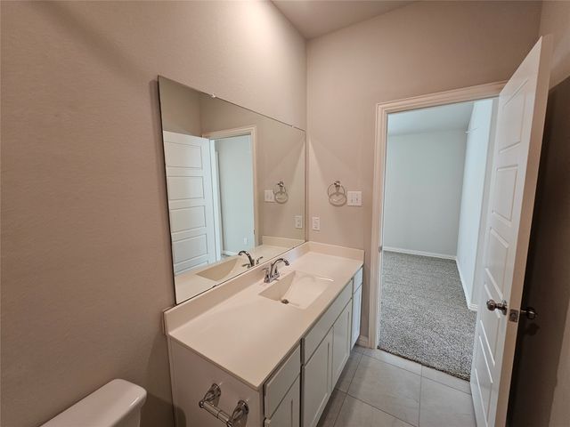 2803 18th Street W, Irving, TX 75060