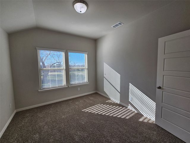 2803 18th Street W, Irving, TX 75060