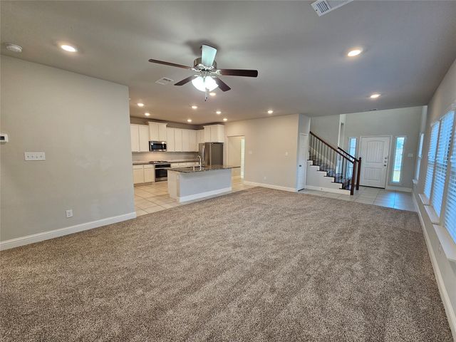 2803 18th Street W, Irving, TX 75060
