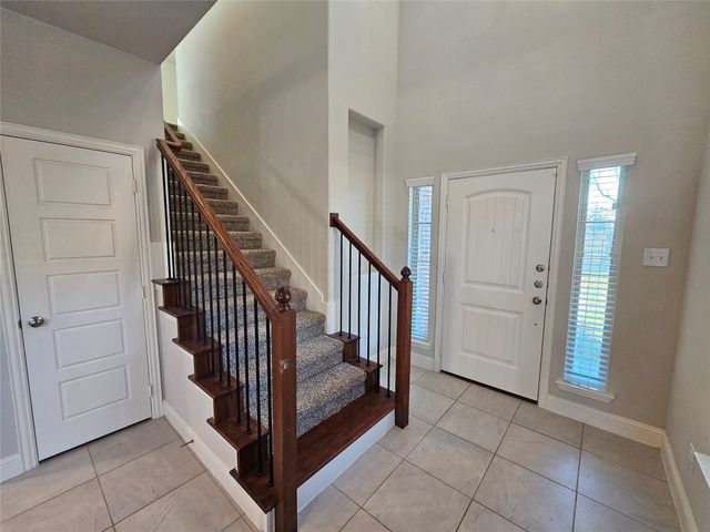2803 18th Street W, Irving, TX 75060
