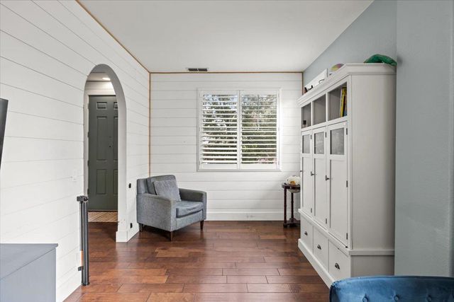 4051 Pauline Cir, Loomis, CA 95650