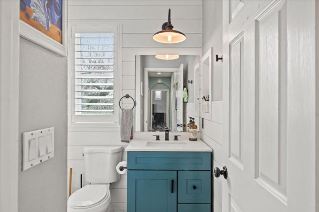 4051 Pauline Cir, Loomis, CA 95650