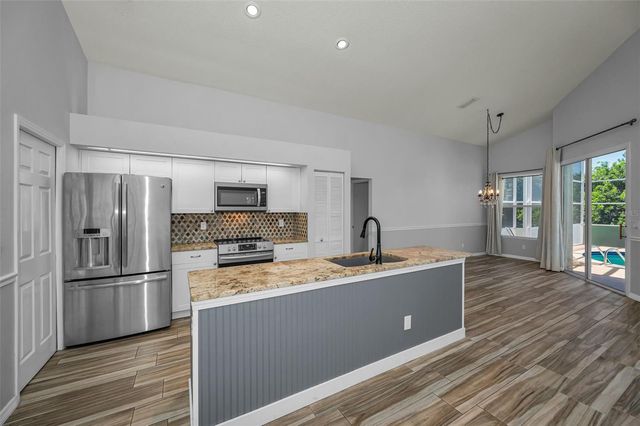 802 ANCHORS WAY, Tarpon Springs, FL 34689