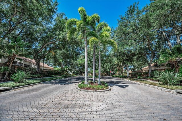 802 ANCHORS WAY, Tarpon Springs, FL 34689