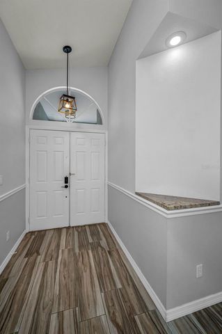 802 ANCHORS WAY, Tarpon Springs, FL 34689