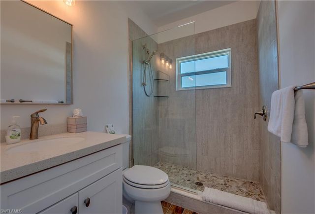 2579 Third ST, Matlacha, FL 33993