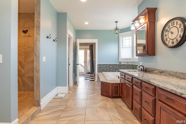 1585 E Rayletown Road, Bloomington, IN 47401