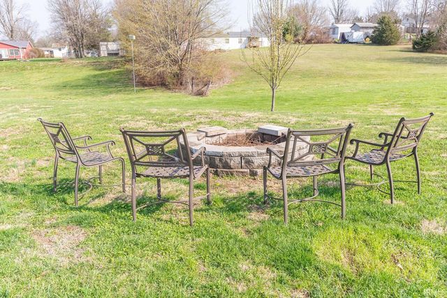 1585 E Rayletown Road, Bloomington, IN 47401