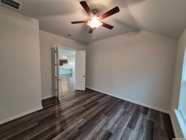 11321 Hollering Pass, Schertz, TX 78154