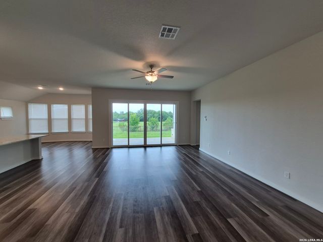 11321 Hollering Pass, Schertz, TX 78154