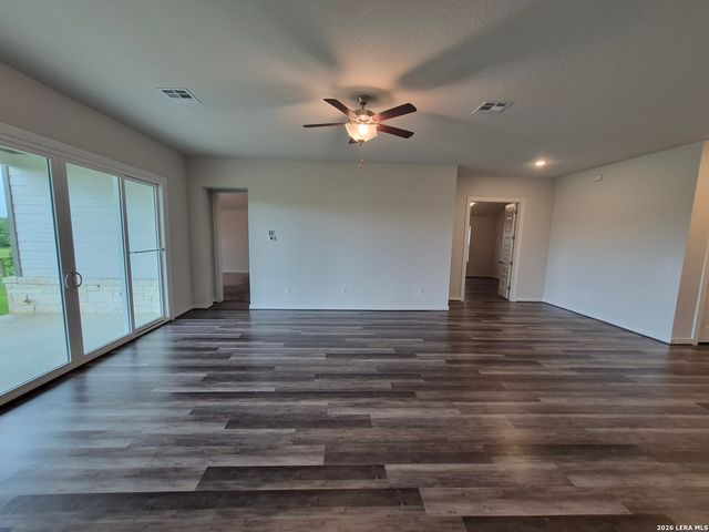 11321 Hollering Pass, Schertz, TX 78154