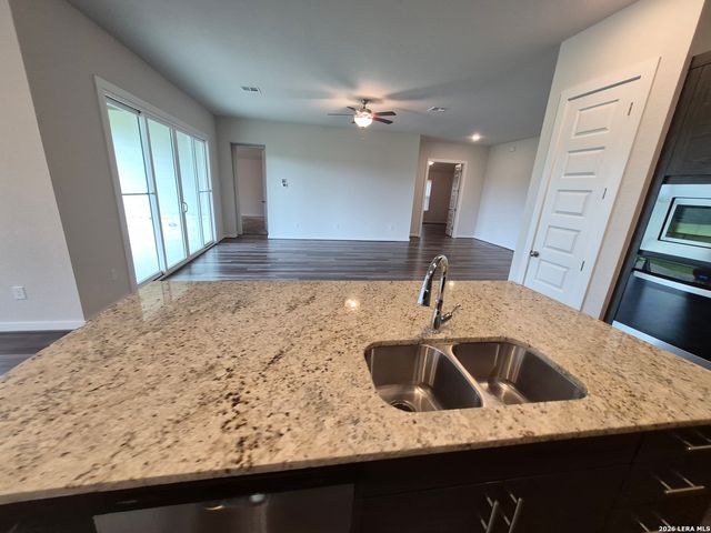 11321 Hollering Pass, Schertz, TX 78154