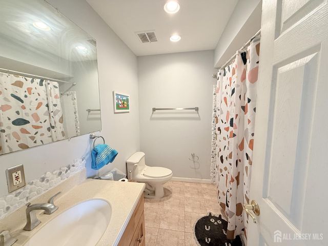 17 Florida Grove Road, Keasbey, NJ 08832