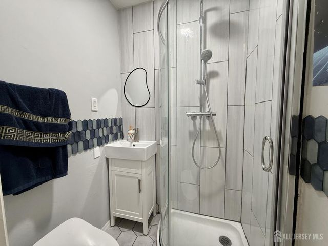 17 Florida Grove Road, Keasbey, NJ 08832