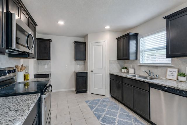 914 Decker Drive, Fate, TX 75189