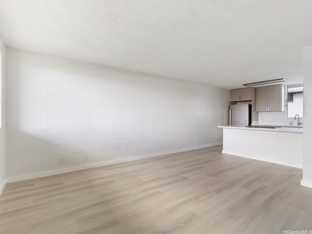 94-010 Leolua Street B308, Waipahu, HI 96797