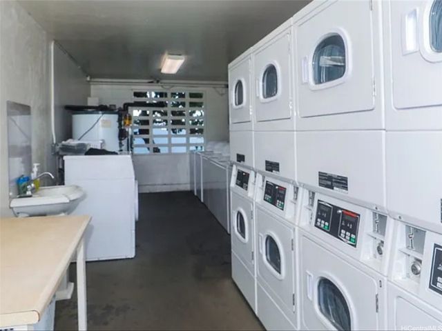 94-010 Leolua Street B308, Waipahu, HI 96797