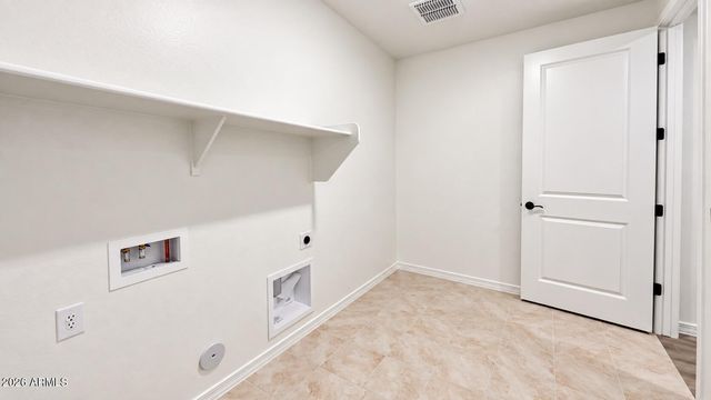 17745 W SOUTHGATE Avenue, Goodyear, AZ 85338