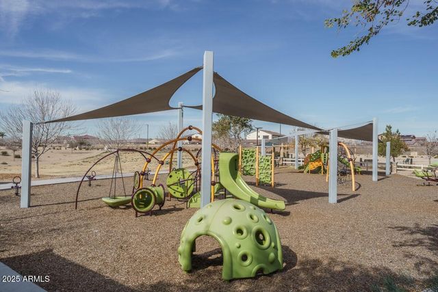 17745 W SOUTHGATE Avenue, Goodyear, AZ 85338