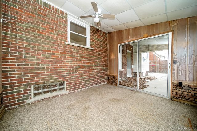 15481 Drake Street, Southgate, MI 48195