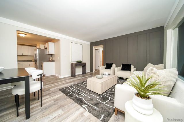 15481 Drake Street, Southgate, MI 48195